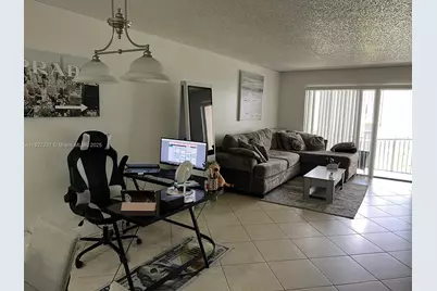 1100 NW 87th Ave #304, Coral Springs, FL 33071 - Photo 8