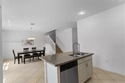 878 NE 191st St, Miami, FL 33179 - Photo 6