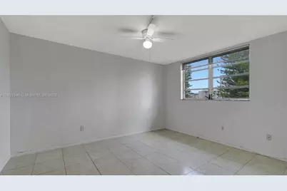 2905 Point East Dr #L514, Aventura, FL 33160 - Photo 24