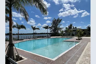 303 NE 208th Ter, Miami, FL 33179 - Photo 30