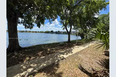 270 NE 191st St #108, Miami, FL 33179 - Photo 16