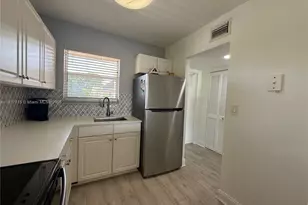 8880 Sunrise Lakes Blvd, Sunrise, FL 33322 - Photo 4