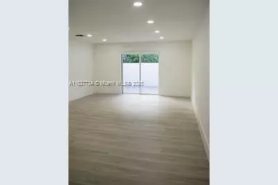 964 N 18th Ct, Hollywood, FL 33020 - Photo 12