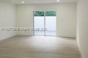 964 N 18th Ct, Hollywood, FL 33020 - Photo 12