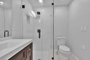 547 NW 49th St, Miami, FL 33127 - Photo 38