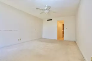 3475 N Country Club Dr, Aventura, FL 33180 - Photo 12