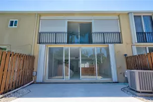 933 NE 24th Ave, Hallandale Beach, FL 33009 - Photo 12