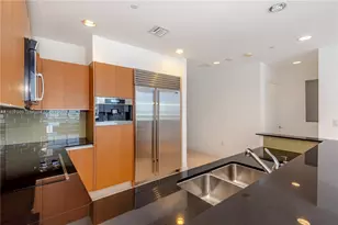 1060 Brickell Ave, Miami, FL 33131 - Photo 12