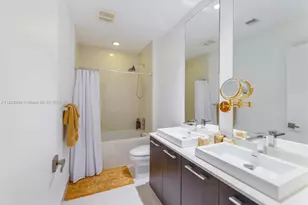 45 SW 9th St, Miami, FL 33130 - Photo 6