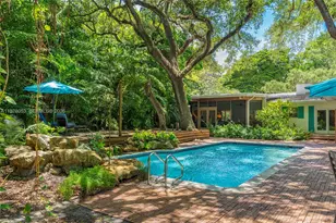 3540 N Moorings Way, Miami, FL 33133 - Photo 4
