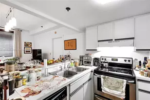 540 Brickell Key Dr, Miami, FL 33131 - Photo 6