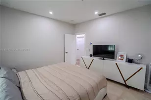 2493 Poinciana Dr, Weston, FL 33327 - Photo 44