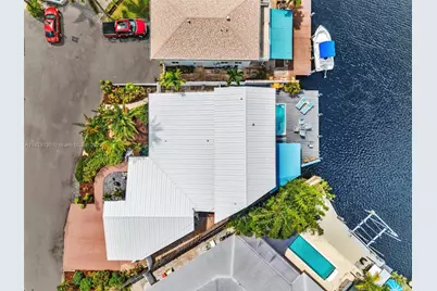 2108 NE 24th St, Wilton Manors, FL 33305 - Photo 22