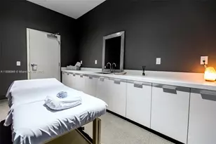 1600 NE 1st Ave, Miami, FL 33132 - Photo 30