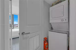 1600 NE 1st Ave, Miami, FL 33132 - Photo 16