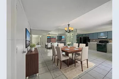 8103 SW 24th St, North Lauderdale, FL 33068 - Photo 4