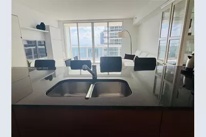 [Address not provided], Hallandale Beach, FL 33009 - Photo 10