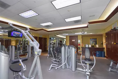 20201 E Country Club Dr #901, Aventura, FL 33180 - Photo 38