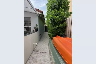 1988 SE 12th St, Homestead, FL 33035 - Photo 36