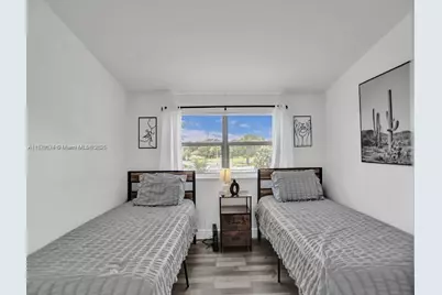3603 Townhouse Ct, West Palm Beach, FL 33407 - Photo 18