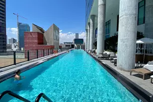 398 NE 5th St, Miami, FL 33132 - Photo 18