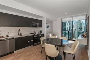 398 NE 5th St, Miami, FL 33132 - Photo 12