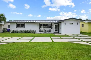 8790 NW 15th Ct, Pembroke Pines, FL 33024 - Photo 1