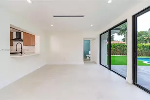 7101 E Troon Cir, Miami Lakes, FL 33014 - Photo 20