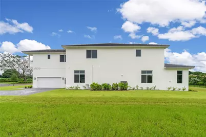 2210 SW 122nd Ter, Davie, FL 33325 - Photo 74