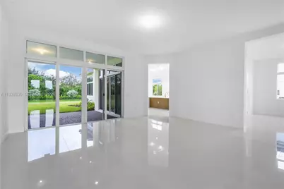 2210 SW 122nd Ter, Davie, FL 33325 - Photo 12