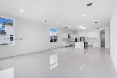 2210 SW 122nd Ter, Davie, FL 33325 - Photo 24