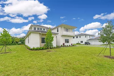 2210 SW 122nd Ter, Davie, FL 33325 - Photo 2