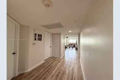 1400 SW 137th Ave #411F, Pembroke Pines, FL 33027 - Photo 4
