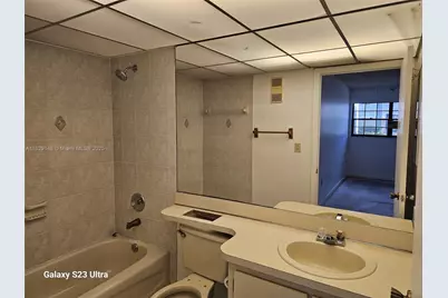 907 NE 199th St #106, Miami, FL 33179 - Photo 20