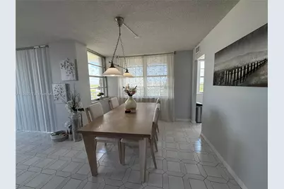 18011 Biscayne Blvd #805, Aventura, FL 33160 - Photo 6