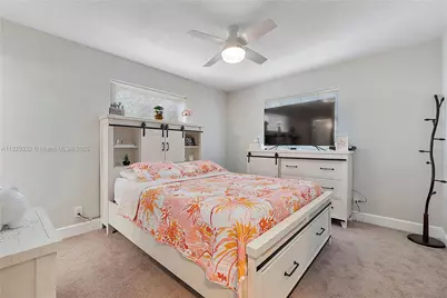 3301 NW 42nd St, Lauderdale Lakes, FL 33309 - Photo 10