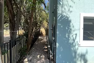 104 Poinciana Dr, Key Largo, FL 33037 - Photo 24