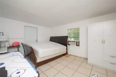 20350 SW 182nd Ave, Miami, FL 33187 - Photo 12