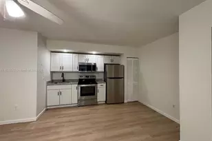 467 NW 8th St, Miami, FL 33136 - Photo 18