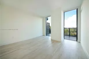 121 NE 34th St, Miami, FL 33137 - Photo 14