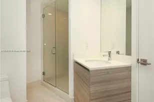 121 NE 34th St, Miami, FL 33137 - Photo 18