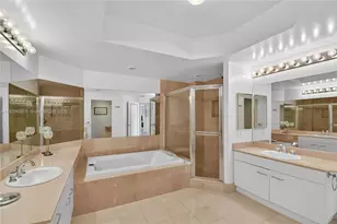 21150 Point Pl, Aventura, FL 33180 - Photo 20