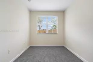 2504 SE 15th Ct, Homestead, FL 33035 - Photo 14