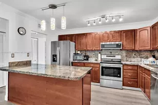 20381 NE 30th Ave, Aventura, FL 33180 - Photo 4