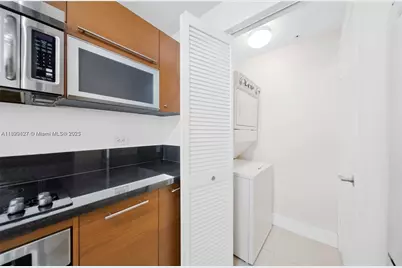 244 Biscayne Blvd #3704, Miami, FL 33132 - Photo 12