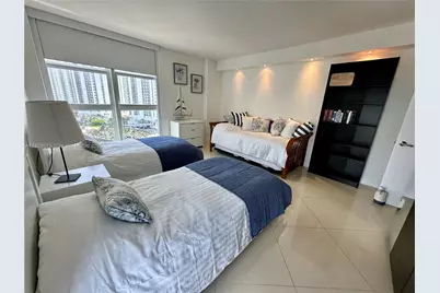 100 Bayview Dr #1405, Sunny Isles Beach, FL 33160 - Photo 32