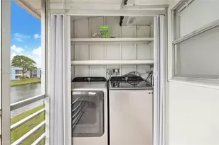 369 Saxony H, Delray Beach, FL 33446 - Photo 8