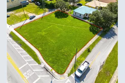 604 SW 6th Ave, Homestead, FL 33030 - Photo 2