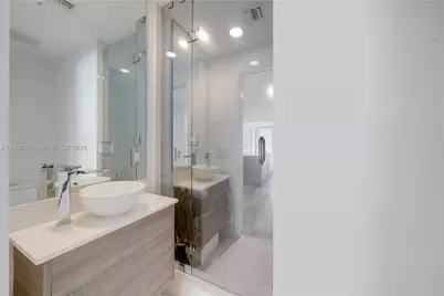 650 NE 32nd St #802, Miami, FL 33137 - Photo 18