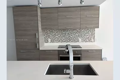 650 NE 32nd St #802, Miami, FL 33137 - Photo 6